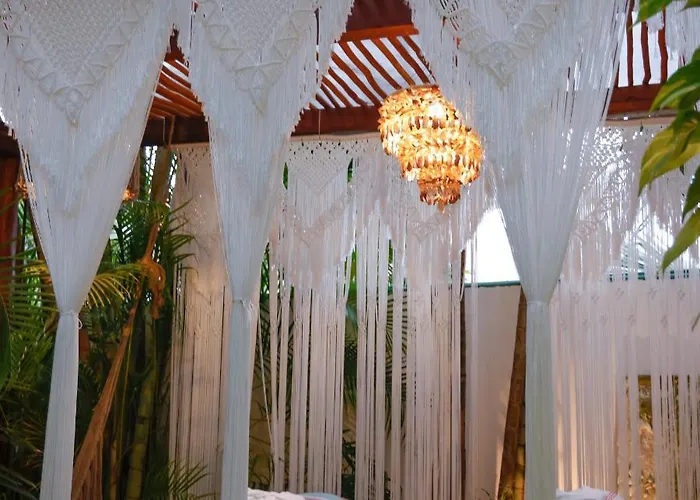 Hulku Hotel 3*