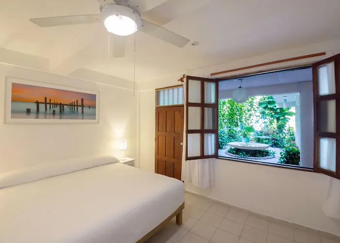 Hulku Hotel 3*
